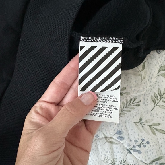 Off-White Black and White Striped Hoodie - Picture 16 of 16